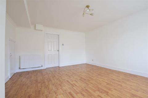 3 bedroom terraced house to rent, Buckland Road, Kent BR6