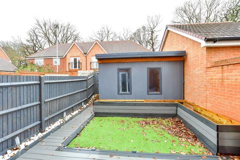 3 bedroom semi-detached house for sale, Clements Grove, Waterlooville, Hampshire