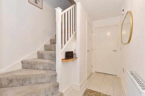 3 bedroom semi-detached house for sale, Clements Grove, Waterlooville, Hampshire