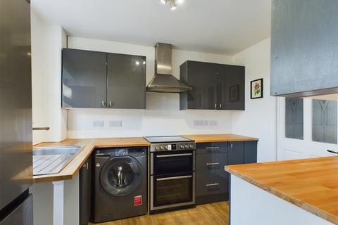 2 bedroom terraced house to rent, Cook Road, Stevenage