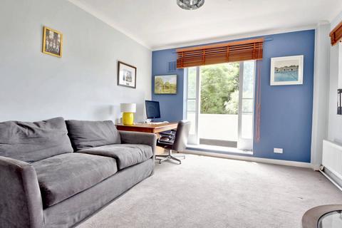 1 bedroom flat for sale, Lissenden Gardens, Parliament Hill, London NW5