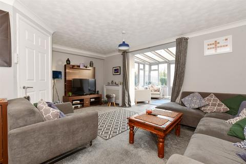 3 bedroom terraced house for sale, Solent Gardens, Binstead, Ryde, Isle of Wight