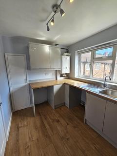 2 bedroom flat to rent, Eastfield Walk, Tadcaster