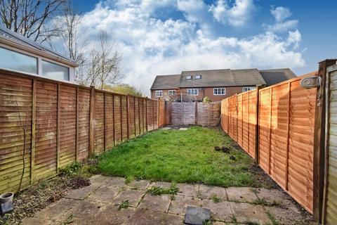 2 bedroom terraced house to rent, Wharfdale Way, Hardwicke