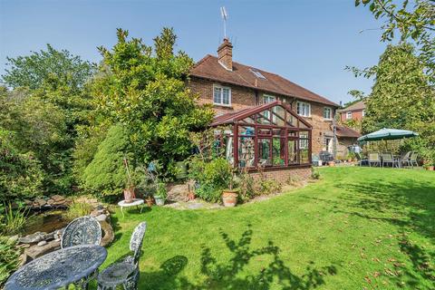 3 bedroom detached house for sale, Pathfields Close, Haslemere