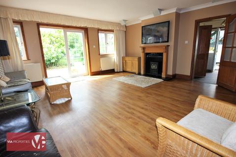4 bedroom semi-detached house for sale, Hoe Lane, Waltham Abbey EN9