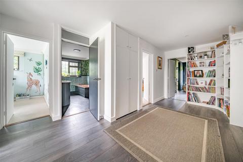 Baynards Hill Road, Haslemere, GU27 2JP