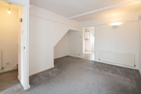 2 bedroom semi-detached house to rent, Pickering Drive, Emerson Valley