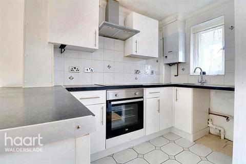 2 bedroom terraced house to rent, Savage Road, CHATHAM