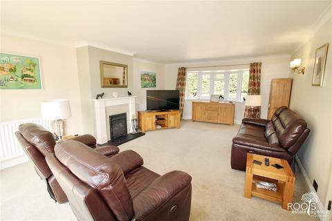 4 bedroom detached house for sale, Crookham Common Road, Thatcham RG19