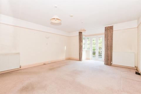 4 bedroom detached house for sale, Deepdene Avenue, Dorking, Surrey