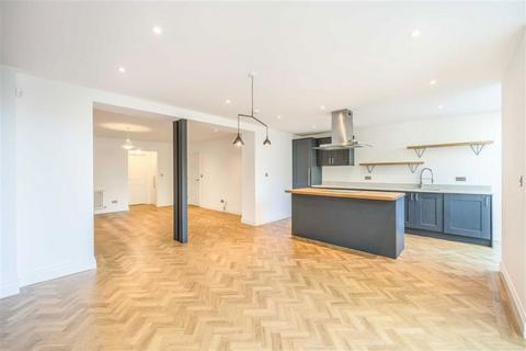 3 bedroom flat to rent, Burnt Ash Road, London SE12