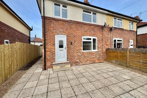 3 bedroom semi-detached house to rent, 3 Bed Semi-Detached House, Postill Square, Bridlington, YO16 7LU