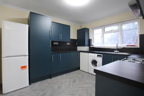 2 bedroom flat to rent, Harrow HA3