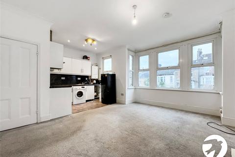 2 bedroom flat to rent, Eglinton Hill, London, SE18