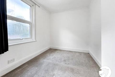 2 bedroom flat to rent, Eglinton Hill, London, SE18