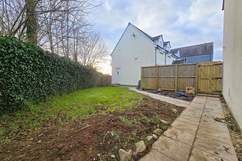 82 Boconnoc Avenue, Callington, PL17 7TW