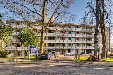 102 Winterfold Close, London, SW19 6LF