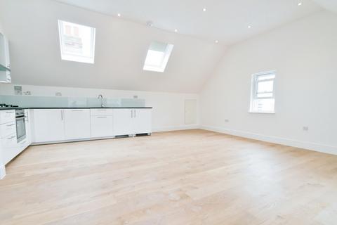 2 bedroom flat to rent, Elsie Road, East Dulwich, London, SE22