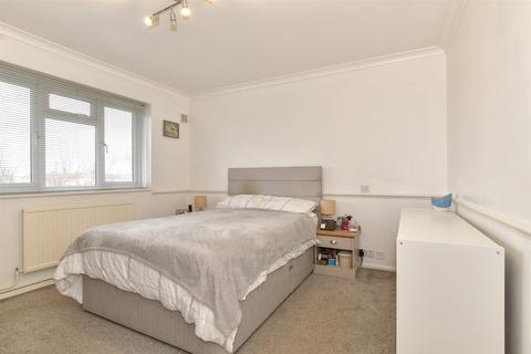 59 Mera Drive, Bexleyheath, DA7 4JN