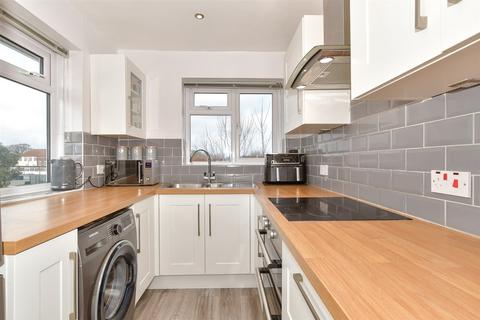 59 Mera Drive, Bexleyheath, DA7 4JN