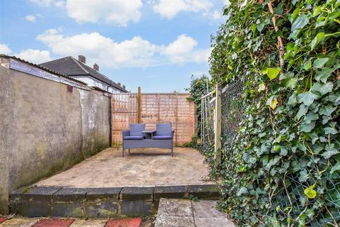 59 Mera Drive, Bexleyheath, DA7 4JN