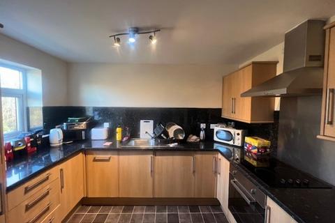 2 bedroom flat to rent, Kingsdale Ct , Waltham Abbey