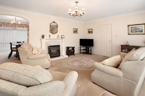 2 bedroom detached bungalow for sale, Grange Park, Bishopsteignton, TQ14