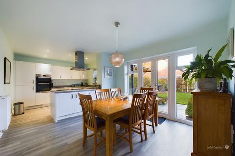 4 bedroom detached house for sale, Farmers Way, Hugglescote