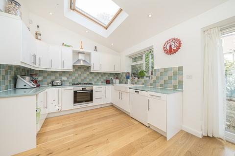 4 bedroom semi-detached house to rent, Wilcox Road, Teddington