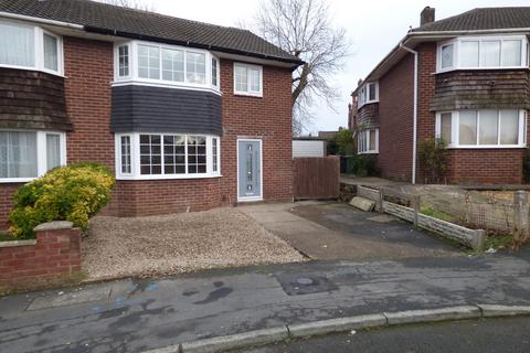 3 bedroom semi-detached house to rent, Summer House Drive, Telford TF1