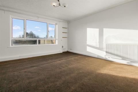 3 bedroom flat to rent, Watford WD19