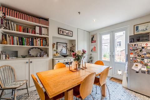 21 Pegwell Street, London, SE18 2SP