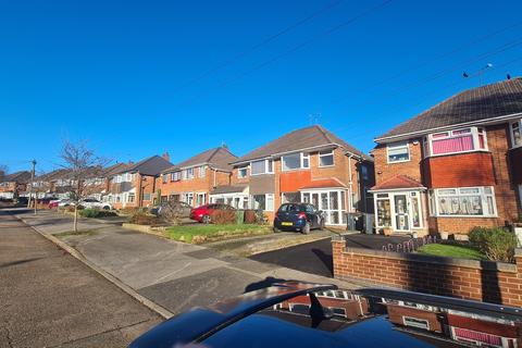 3 bedroom semi-detached house to rent, 36 Wichnor Road, Solihull, B92 7PU