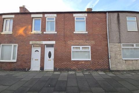 3 bedroom terraced house to rent, Woodhorn Road, Ashington