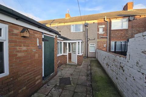 3 bedroom terraced house to rent, Woodhorn Road, Ashington