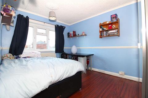44 King George Crescent, Walsall, WS4 1EG