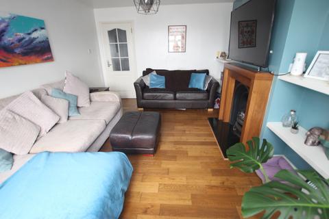 3 bedroom semi-detached house to rent, Dunstable LU5