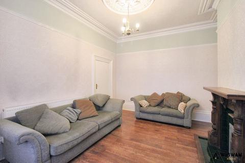 4 bedroom terraced house for sale, Albany Street, Hull, HU3