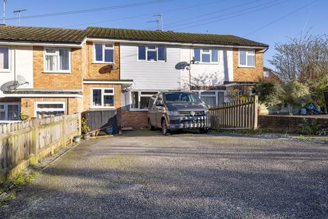 3 bedroom terraced house for sale, Knowle Close, Crowborough