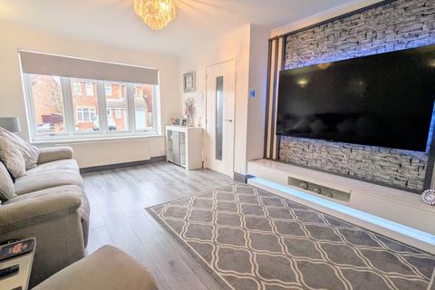 33 Attingham Drive, Cannock, WS11 7YB