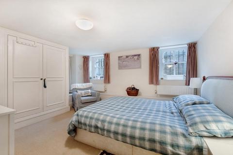 2 bedroom flat to rent, Knatchbull Road Camberwell SE5