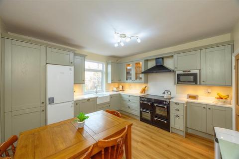 3 bedroom end of terrace house for sale, Armthorpe Road, Nether Green,  Sheffield