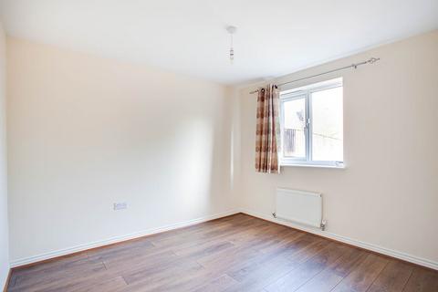 3 bedroom terraced house to rent, Murray Avenue, Leeds LS10