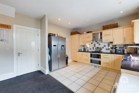 5 bedroom end of terrace house for sale, Jack Pin Lane, Northampton NN5