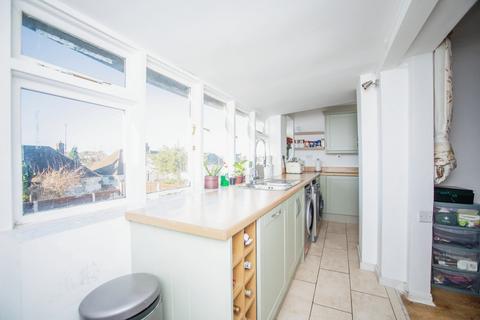 4 bedroom terraced house for sale, Howard Avenue, Kent ME1