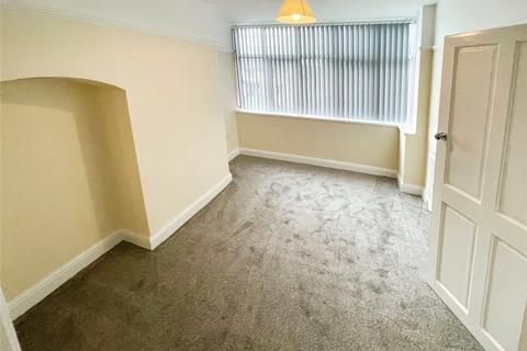 3 bedroom semi-detached house to rent, Lynton Avenue, West Midlands WV6