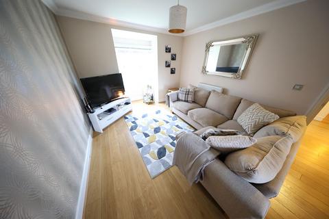 2 bedroom flat for sale, Weymouth Drive, Chafford Hundred