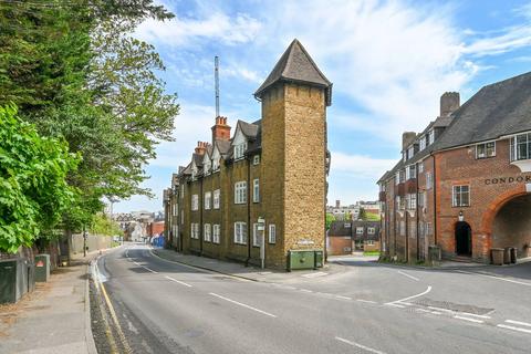 2 bedroom flat to rent, Wycliffe Buildings, Guildford, GU2