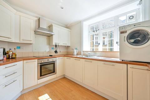 2 bedroom flat to rent, Wycliffe Buildings, Guildford, GU2